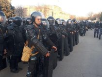 Бишкекте милиция күчөтүлгөн тартипте иштеп жатат