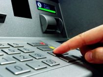 Пенсия жана жөлөк пулду банкоматтан карта аркылуу алуучулар комиссия төлөбөйт
