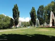 Чолпон-Атада Жеңиш паркы оңдолуп баштады