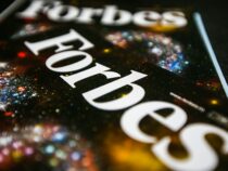 Forbes журналы түзгөн дүйнөдөгү эң таасирдүү аялдардын рейтингин 2011-жылдан  бери алгачкы ирет Ангела Меркель ээлеген жок