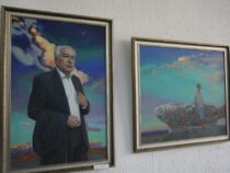 Бишкекте бүгүн Айтматовдун 95 жылдыгына арналган күзгү көргөзмө ачылат