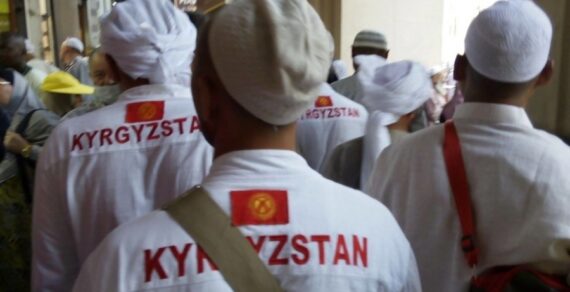 Кыргызстандык зыяратчылардын биринчи тобу Сауд Арабияга учуп кетти