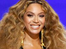 Beyonce алты жылдан кийин жаңы альбомун чыгарды