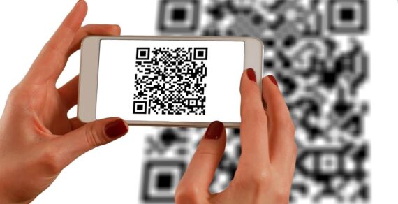 Кыргызстанда QR-код аркылуу төлөм жүргүзгөндөр көбөйүүдө