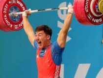 Кыргызстандык Эмиль Молдодосов оор атлетика боюнча Азия чемпионатында күмүш байге ээледи