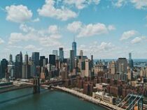 Нью-Йорк дүйнөнүн эң бай шаарларынын тизмесинде биринчи орунга чыкты