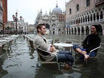 Венеция ушла под воду на метр
