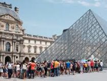 Музей Лувра закрыли на один день из-за забастовки сотрудников