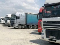 Узбекистан без объяснений запретил импорт кыргызского цемента