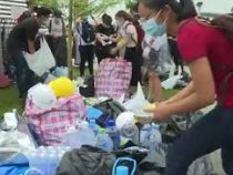 После протестов жители Гонконга вышли на улицы убрать за собой мусор