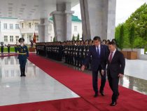 В Бишкеке проходит встреча президентов Кыргызстана и Монголии