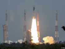 Индийская лунная станция успешно выведена на орбиту