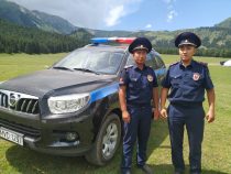 Сотрудники туристической милиции на Иссык-Куле пересели на внедорожник