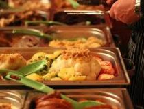 В турецких отелях рассказали о «циркуляции» еды на шведском столе