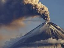 Извержение вулкана Асама началось в Японии