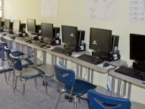 Компьютеры во всех школах КР появятся в следующем году