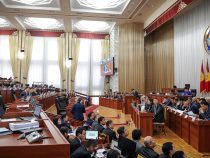 Оснований для досрочного роспуска парламента в Кыргызстане нет