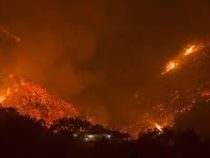 Калифорния снова в огне. В США из-за пожаров эвакуируют более 50 тысяч человек
