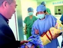 Женщина родила ребенка в 67 лет в Китае