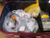 Туристы из России пытались вывезти из турецкого отеля чемодан еды