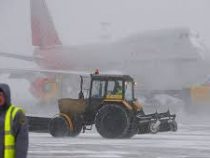 Более 900 авиарейсов отменены в Чикаго из-за мощного снегопада