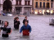 Итальянская Венеция ушла под воду