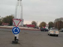 На кольцевой дороге в Токмоке установлены новые ПДД