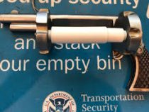 Оружие в багаже путешественника предназначалось для туалетной бумаги