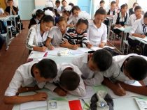 Школы Кыргызстана переполнены