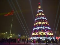 Главная елка Кыргызстана в Бишкеке  вошла в ТОП-10 новогодних елок СНГ