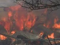 Пожар почти полностью уничтожил город в Австралии