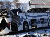 Стало известно гражданство погибших при опрокидывании автобуса в Казахстане