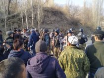В Баткенской области на кыргызско-таджикской границе вновь произошел конфликт