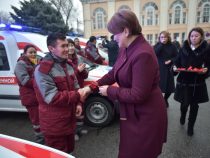 Скорая помощь Бишкека получила новые спецмашины