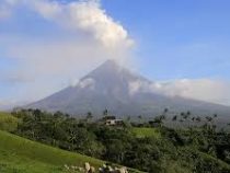 Филиппинский вулкан не успокаивается