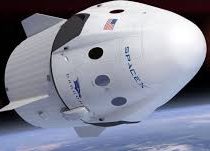 SpaceX планирует уже в следующем году отправить на орбиту космических туристов