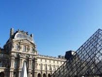 Один из самых популярных в мире музеев, парижский Лувр, закрылся из-за вспышки коронавируса