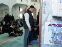 Пятничные намазы в мечетях Кыргызстана временно приостановлены