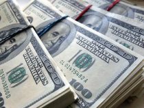 Доллар в Кыргызстане снова штормит