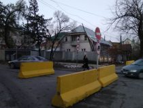 Все бетонные плиты, ранее установленные в Бишкеке, убраны