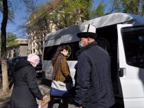 В Нарынскую область из Бишкека выехали две бригады медиков