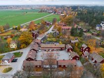 В Швеции выставили на продажу целую курортную деревню