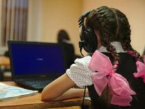 Первая четверть в школах Кыргызстана пройдет в режиме онлайн