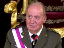 Испанские СМИ сбились с ног, пытаясь разыскать своего бывшего монарха