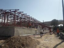 В Нарыне продолжается строительство новой инфекционной больницы