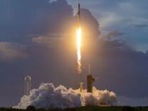 SpaceX планирует сегодня вывести на орбиту третью за месяц группу интернет-спутников