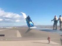 Американец залез на крыло самолета перед самым вылетом