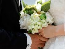 Пара в Малайзии оригинально сыграла свадьбу на 10 тысяч человек