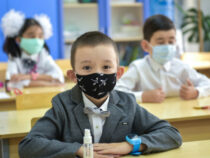Более 53,5 тысяч детей в Бишкеке вернулись в школы