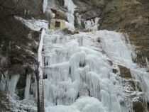 В Крыму замёрз водопад Учан-Су, самый высокий водопад на полуострове